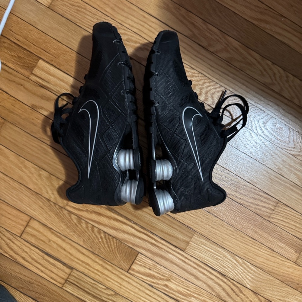 Nike Black and Silver Athletic Shoes